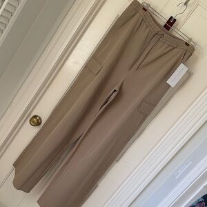 Athleta Promenade Cargo Pant - M Tall